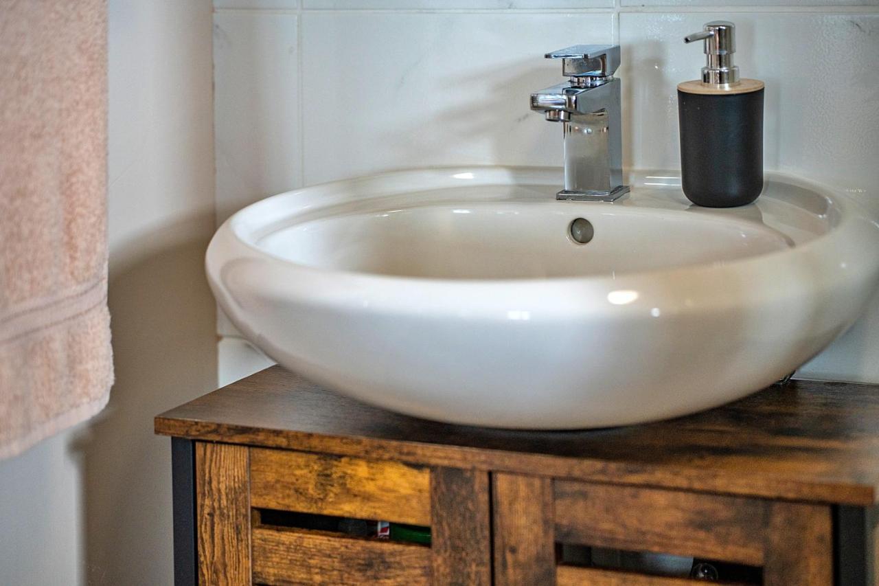 Finest Retreats - Trevoya Cabin Launceston Εξωτερικό φωτογραφία
